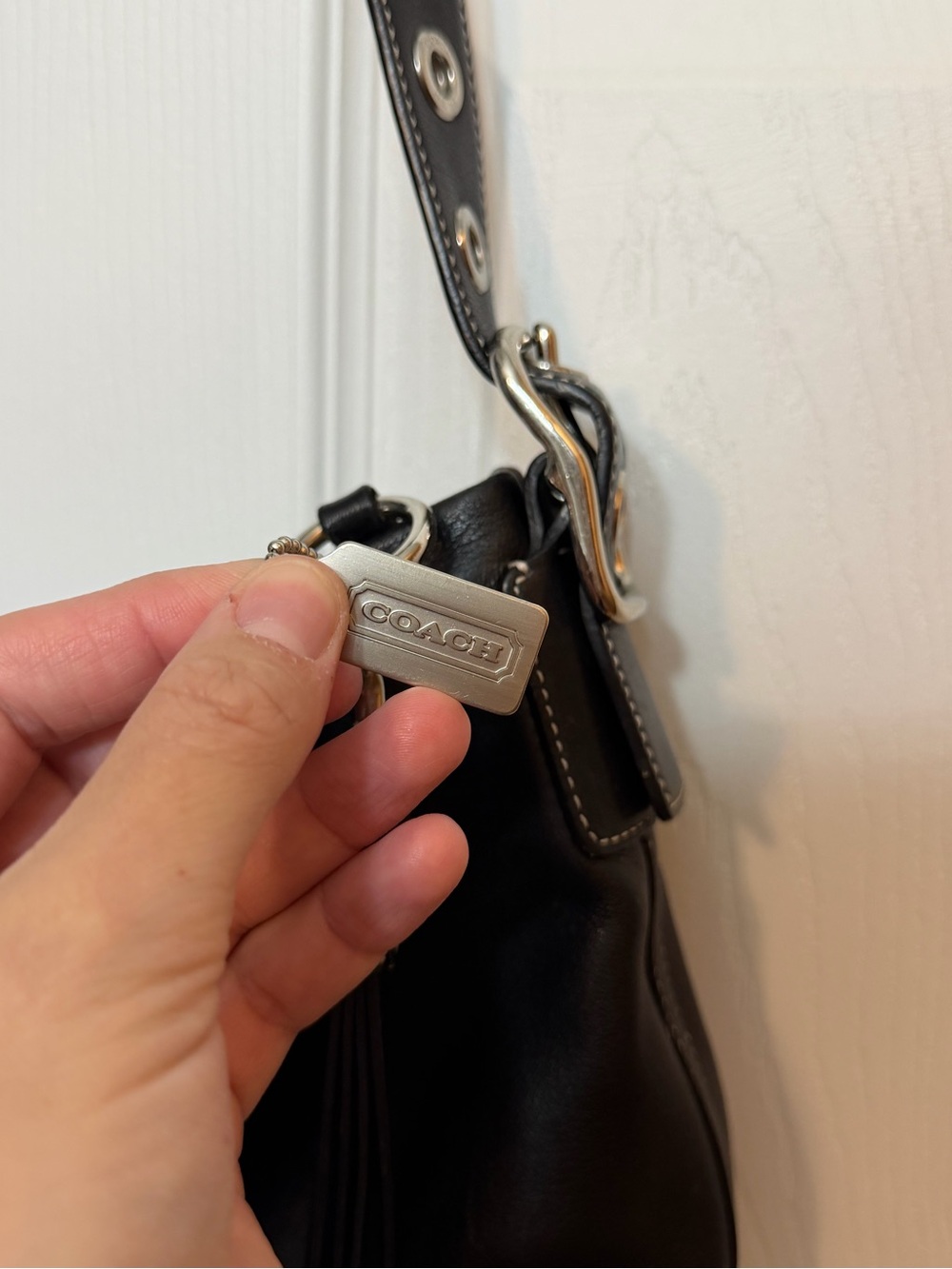 Vintage Coach East West Legacy Bag - Picture 4 of 12